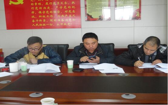 康正发为驾驶员办理入职手续、签定劳动合同。
